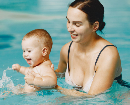 Curso de monitor de natación bebés en UFV Madrid